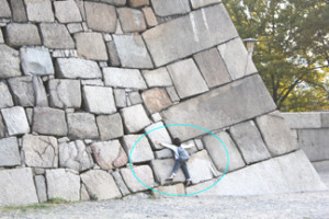 大阪城の石の大きさ