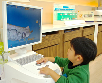 歯型がセレックのモニターに映し出されたところ