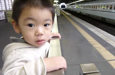 新神戸駅で新幹線